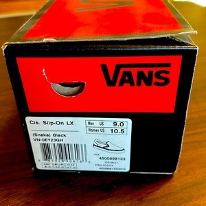 VANS Ltd Edition Classic Slip On - Size 9 - Snake Skin Black Leather